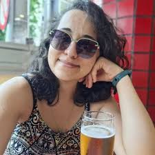 Bruna Neves (@BrunaN_Neves)