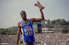 2,847 Edwin Mose Photos & High Res Pictures