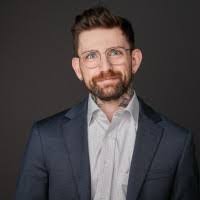 Logan Burke's Instagram, Twitter & Facebook