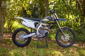 Amymidget01 xxx oiled skin