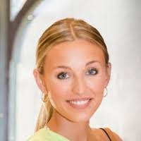 Heather Bou's Instagram, Twitter & Facebook