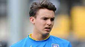 Jack Curtis: Colchester United midfielder signs new contract