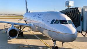 Check united airlines flight status for all the domestic and international destinations. Family Kicked Off United Flight For Toddler Refusing Mask Heavy Com