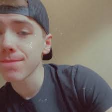 Brandon Poff's Instagram, Twitter & Facebook