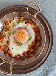 Ratatouille Au Cumin œuf Casse Recette Recettes De Cuisine Cuisine Recette Cyril Lignac