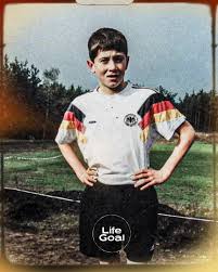 David lewandowski and amber lewandowski. Oh My Goal The Huge Challenges Robert Lewandowski Had To Overcome Before Becoming One Of The Best Players In The World Facebook