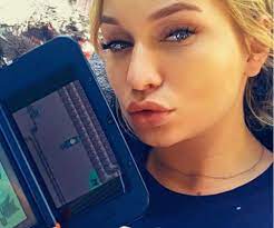 Official post from zoie burgher. Zoie Burgher Bio Facts Family Life Of Twitch Star Youtuber