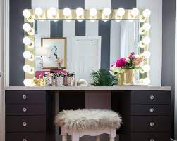 Lisa is the queen of vegan, a massive nerd (girl to my heart) and an active feminist in her everyday life. 21 Diy Vanity Mirror Ideas Remodel Or Move