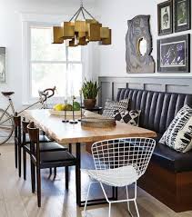 Une Banquette Dans La Salle A Manger Une Banquette En Bois Et Cuir Banquette Salle A Manger Banquette Cuisine Amenagement Salle A Manger