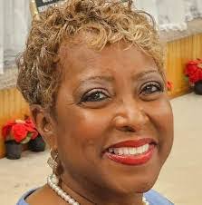 Lillian Livingston's Instagram, Twitter & Facebook