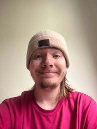 Lily Noonan's Instagram, Twitter & Facebook