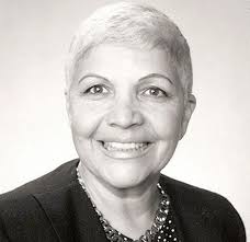 Amazon.com: The Carousel (Dedalín): 9781728808666: Daddazio, Enriqueta,  Flanigan, Ruth: Books