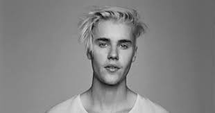 Justin wears his hair from the left to the right. Bieber Justin Gif Bieber Justin Justinbieber Discover Share Gifs