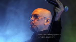 Enrico ruggeri nasce a milano il 5 giugno 1957. Enrico Ruggeri Al Le Roy Di Torino Fotogallery Quotidiano Piemontese