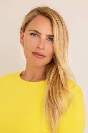 Ashley Stern's Instagram, Twitter & Facebook