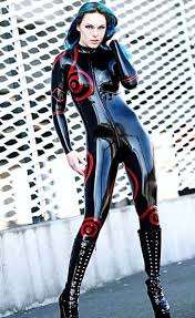 Her mother was killed and her sister ran away and was found dead after a few weeks. Pin Auf Latex Catsuit Cute766