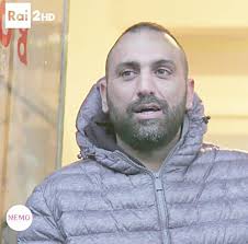 Roberto spada in carcere dopo pestaggio giornalista rai a ostia. Roberto Spada Resta In Carcere Civonline It