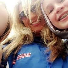 Lisa Bahe's Instagram, Twitter & Facebook