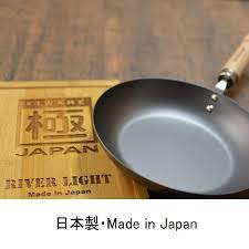 Amazon.com: リバーライト(Riverlight) River Light Iron Frying Pan, Extreme Japan,  11.8 inches (30 cm), Induction Compatible, Made in Japan, Wok : Home &  Kitchen