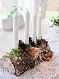 Advent 25 Ideja Za Aranzmane S Tankim Svijecama Winter Decorations Diy Christmas Wood Christmas Diy