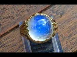 Batu biduri bulan dipercaya mampu membawa keberuntungan pada pemakaianya, meningkatkan pesona dan kecantikan, sarana kedamaian dan lain sebagainya. Batu Biduri Bulan Moonstone Youtube