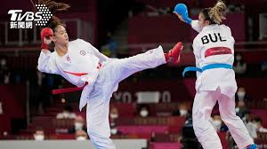 」 高強度訓練後的美好滋味 資料來源：中華奧會 chinese taipei olympic committee 身為「咖哩控」的文姿云從小最愛的料理，記憶中媽媽常會為她煮一大鍋. Gfjrkfjdjssdxm