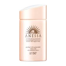 Beda skincare untuk kulit berminyak dan untuk jenis kulit lain. 19 Sunscreen Terbaik Malaysia 2021 Untuk Muka Semua Jenis Kulit