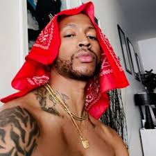 Trina Matos (@MatosTrina)