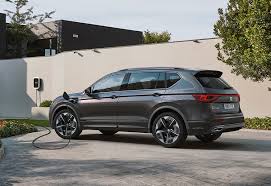Un design moderne, un intérieur confort et une facilité. Hybrid Suv Seat Prasentiert Tarraco Fr Phev Seat