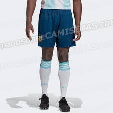 Pensada para ser estrenada en la doble fecha eliminatoria ante uruguay y brasil, que se terminó postergando, la selección argentina tiene nueva camiseta. Se Filtraron Imagenes De La Nueva Camiseta De La Seleccion Argentina