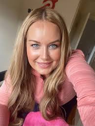 For weeks, I had a sinking feeling that something was wrong in my  relationship with Jennifer. She seemed distant, her excuses didn't add up,  and I knew there was more to the