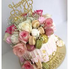 We can also make small meringues to have on the cake or buy edible flowers whose decorative power is not. Fresh Flowers Birthday Cake Linden Cake By Samar Llc Facebook