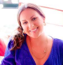 Ann Soper's Instagram, Twitter & Facebook