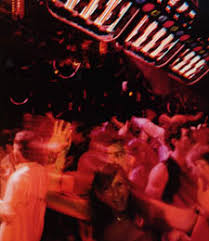 Höre discothèque 70s von various artists auf deezer. The Disco Lifestyle