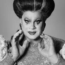 Nina West