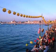 May 31, 2021 · grubacs hält auf drei veduten diese feierlichkeiten fest: Venice Redentore Fireworks Celebrations