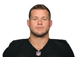 He was a football tight end at illinois state and was signed by the san diego chargers as an undrafted free agent in 2014, and was on the practice squad of the oakland raiders and philadelphia eagles. Colton Underwood Stats News Bio Espn