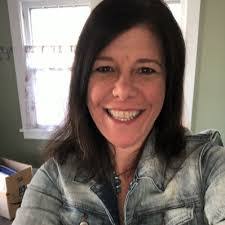 Kristin Hein's Instagram, Twitter & Facebook