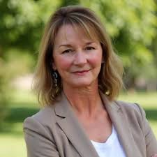 Jingle all the way!! 🔔 🎄 🛷 🐶 He is so photogenic!