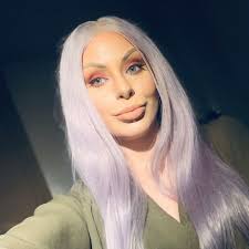 Maria's Closet (@meanvibe)