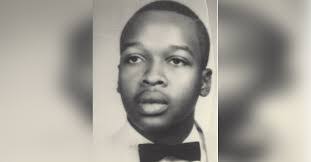 Julius Blanton's Instagram, Twitter & Facebook