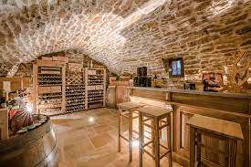 Supports muraux en pierre et en bois Maison Ancienne En Pierre Mediterranean Wine Cellar Lyon By Alexandre Montagne Photographe Immobilier Houzz Ie