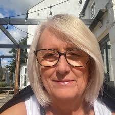 Does anybody know where I can get some maybe discounted outdoor Christmas  lights please for a Christmas tree 🎄🎄🎄🎄