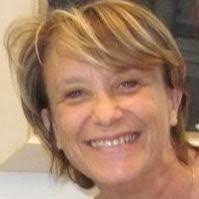 Claire Beal's Instagram, Twitter & Facebook