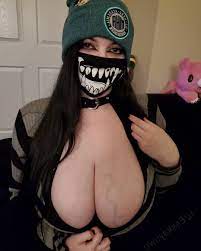Esskayuwu - playing with big boobs 🥇 - Porn Flair ✨