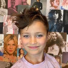 Carrie Brewster // Vera Lux...