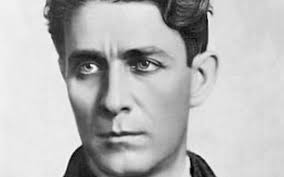 Romanian political figure praises antisemitic fascist leader