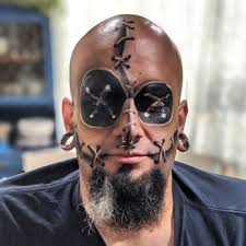 VAL MUNOZ- FACE & BODY ART