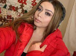 Adeptthebest - Free pics, galleries & more at Babepedia