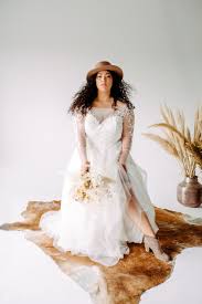 Check spelling or type a new query. Vollkommen Braut Willkommen Bei Deiner Brautboutique Fur Curvy Hochzeitskleider